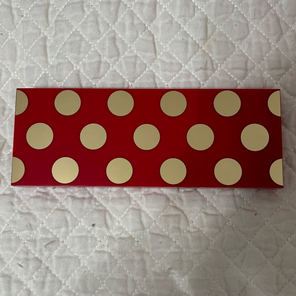 Estée Lauder glow eyeshadow palette - Picture 3 of 4